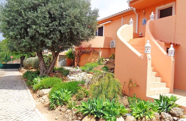 Family friendly Country Style Villa with private pool