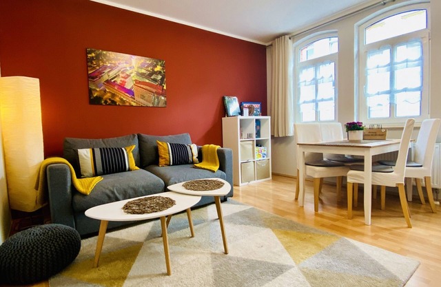 Family Friendly/Home Office/Garden + Trampoline