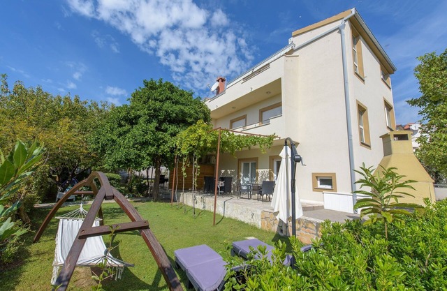 Family-friendly villa, only 150m to the child-friendly beach
