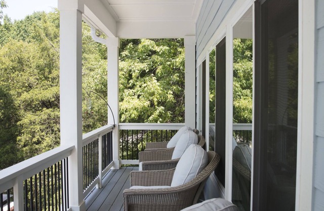 Family Friendly Lake House-Steps from Tims Ford Lake, private dock