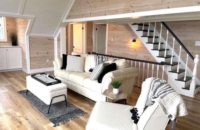 Family-Friendly Oceanfront Home with Incredible Views, Ideal for Long Stays!