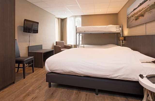 Family-friendly Room Near Golf Courses and Nature Trails in Brabant w/Parking