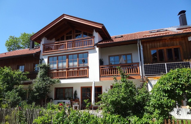 Family-friendly vacation apartment with a view of the Brauneck skiing area