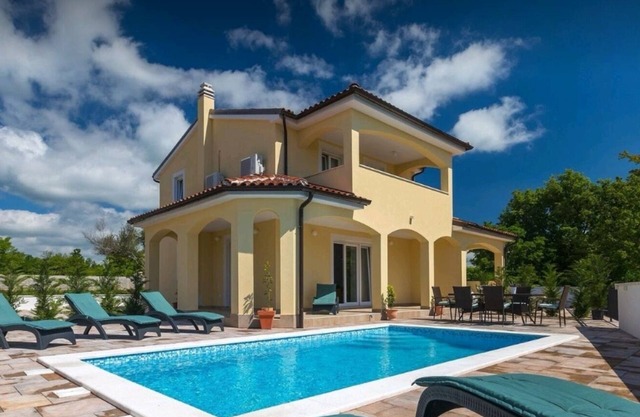 Family-friendly villa in Istria great beaches, great bays, good food