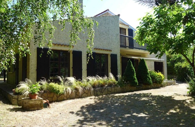 Family home 5mn from town center - 20mn from the ocean