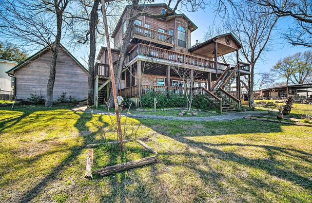 Family Home w/Boat Dock, Fire Pit + Balcony
