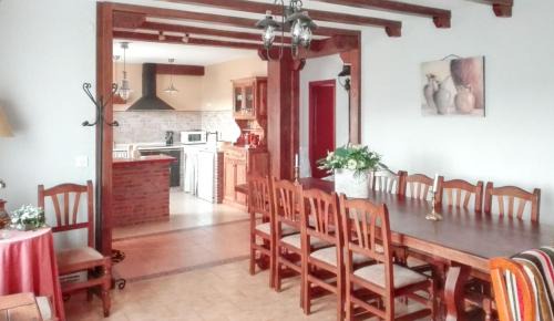 Family house in Peral de Arlanza with fenced garden