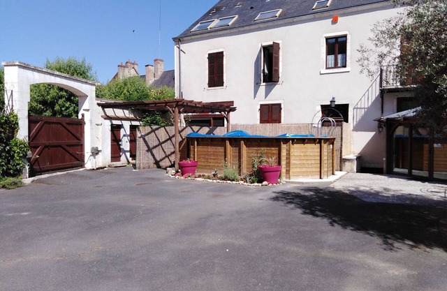 Family house with private pool in Saint-Gaultier