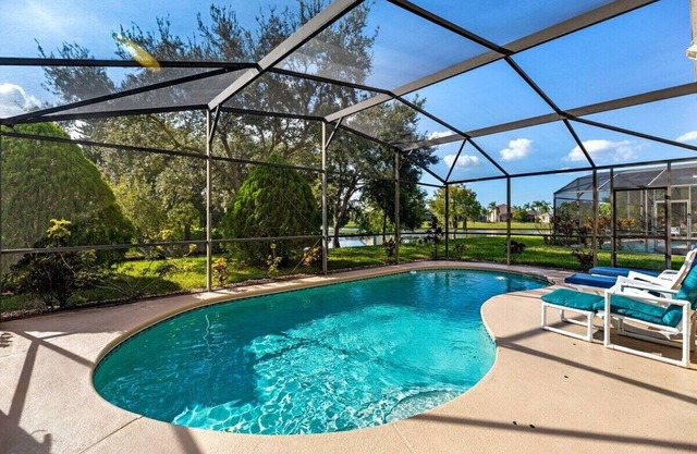 Family Retreat with Incredible private pool area