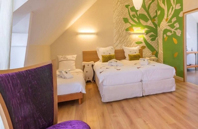 Family room-Private Bathroom-Au 1er Etage