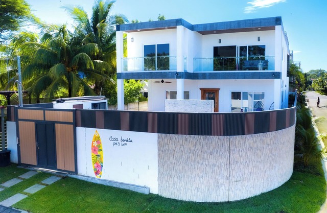 Fantastic 5-bedroom beach house with private pool in Playa San Blas by Surf City