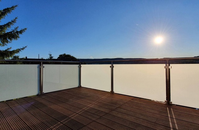 Fantastic chalet house in Jena - enjoy panoramic views, pool and fireplace!