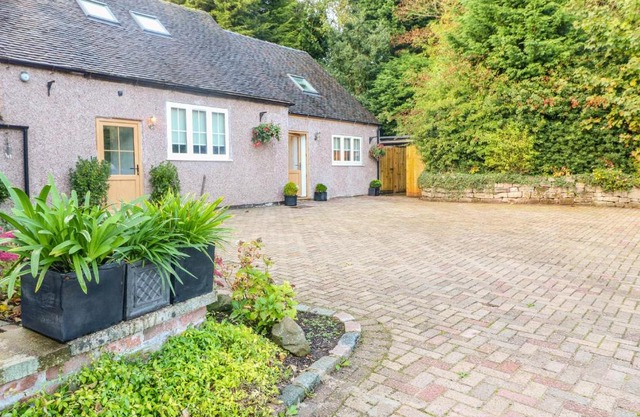 Farley Cottage I