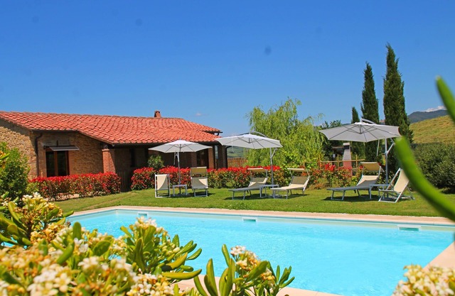 Farm between heaven and earth - Volterra - ideal for families- private pool