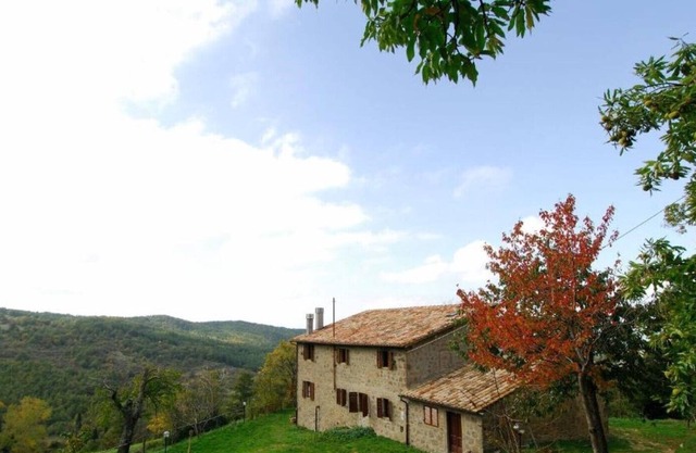 FARMHOUSE LA PIAGGIA - Apartment with Garden View