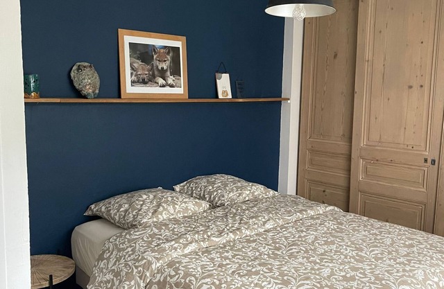 Farmhouse, renovated, 5 bedrooms, 10 people, swimming pool, bowling green, very quiet.