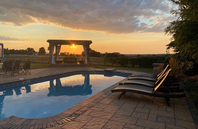Farmhouse Resort