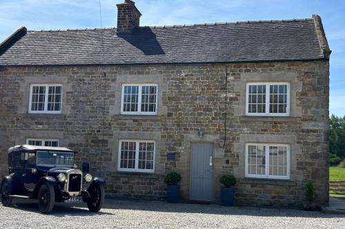 Farmhouse - Sleeps 6 - Pet friendly - Garden