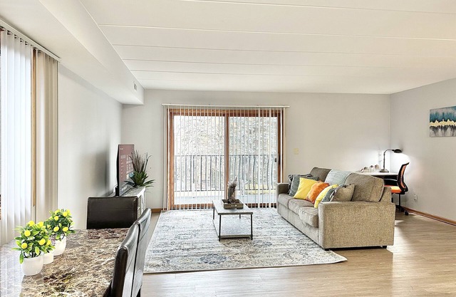Fast Wi-Fi/4KTV/Free parking/Comfy beds/Getaway