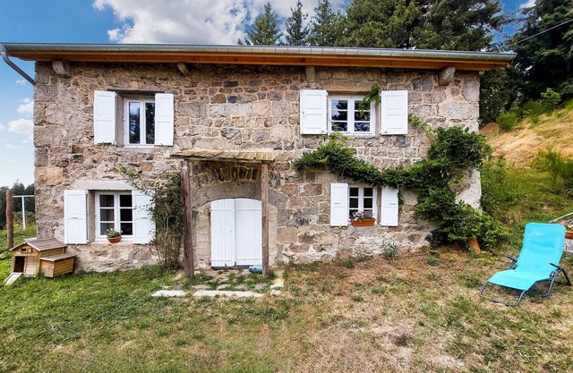 Feel the tranquility in this Loire house at the entrance to the Regional Natural Park Pilat.