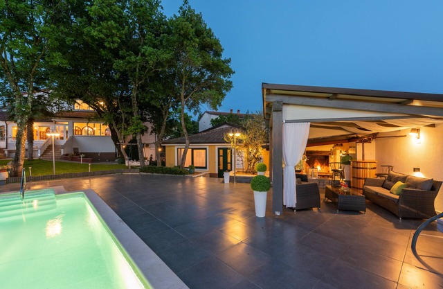 Felix Residence
