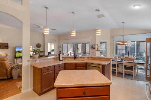 Fellowship Ave - Designer Home In Village Of Lake Deaton- Villagepeople
