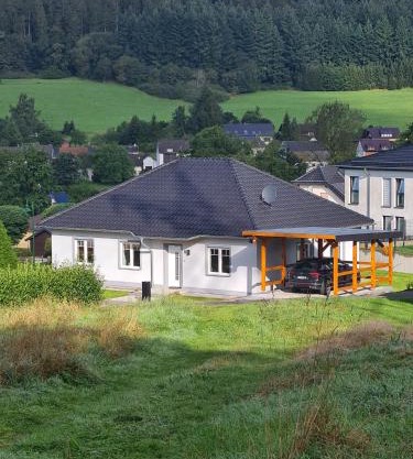 Ferienhaus am Berg
