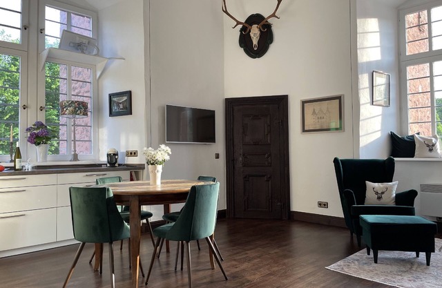 Ferienwohnung Alte Schlossbibliothek, 50qm, 1 Wohn-/schlafraum, Max. 2 Personen