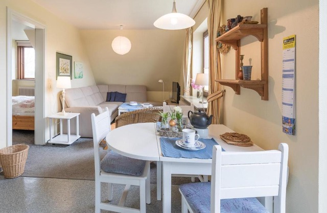 Ferienwohnung in Borgsum (oben rechts)