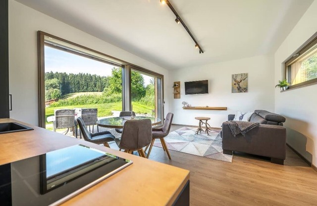 Ferienwohnung mit Barrierefreier Dusche und Terrasse zum Relaxen