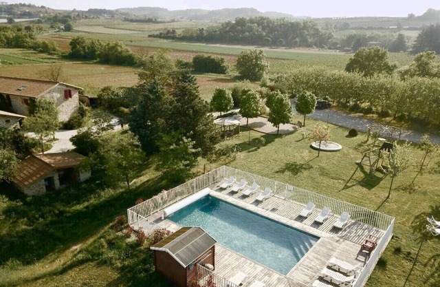 Ferienwohnung mit Verwarmten Pool bis 4 Personen