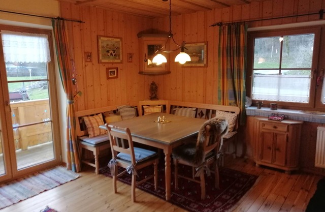 Ferienwohnung Mittelstation im Dopplerhof 1.og 80 qm, 1 Schlafzimmer