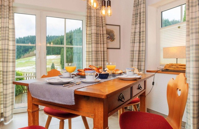 Fewo im Waldhaus: Sauna Jacuzzi Kamin