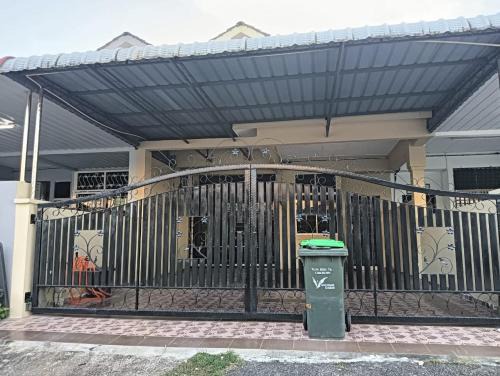 FF Lunas Homestay