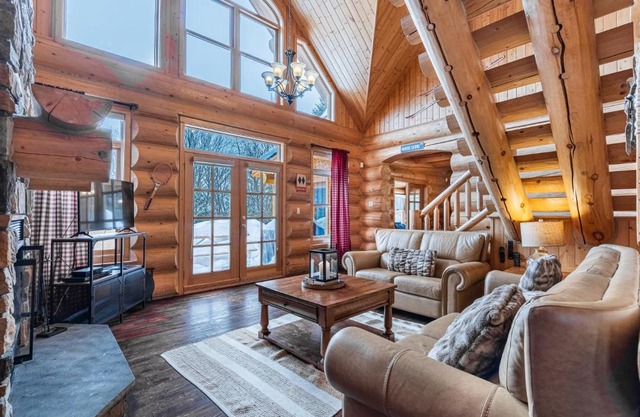 Fiddler Lake Resort Chalet 19 Ours