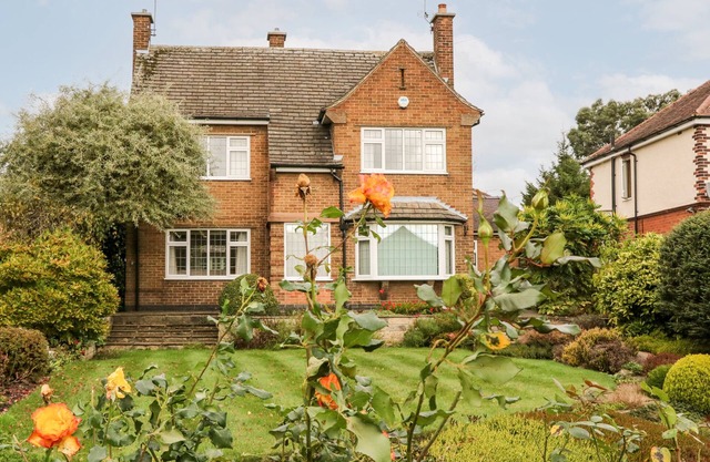 FIELD HOUSE, pet friendly, with a garden in Swanwick