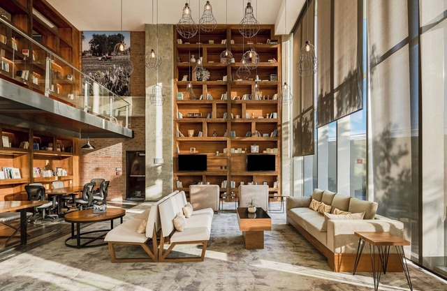 Fiesta Inn Suites Aeropuerto del Bajío