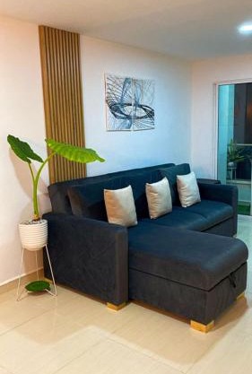 Fin de semana en increíble apartamento - 2 cuartos, sofacama, piscina y parking gratis