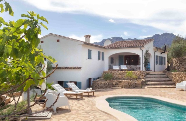 Finca Jabali by Richard Rentals