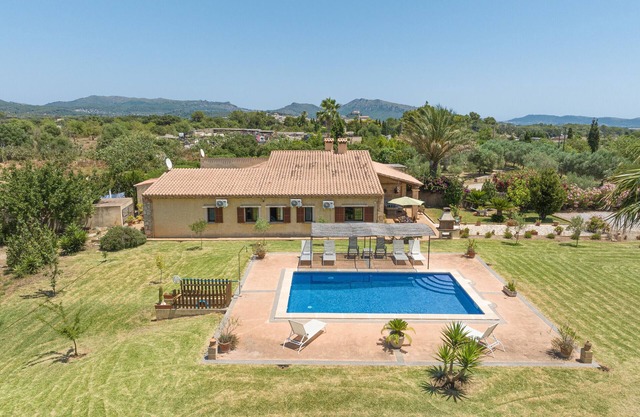Finca Kelly - Four Bedroom Villa, Sleeps 8
