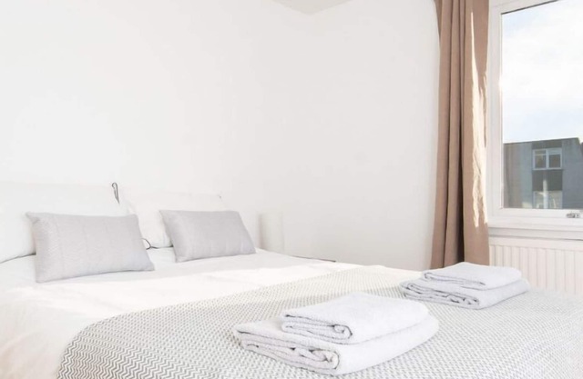 Find "Dwellcome Home" Spacious 2 bedroom with 2 double and 1 single beds