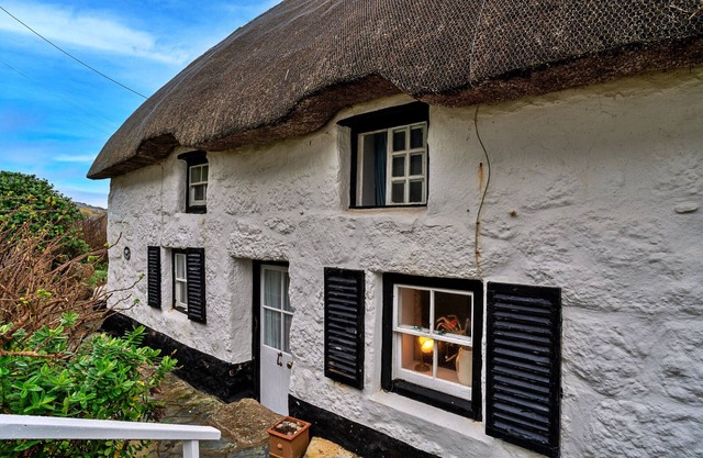 Finest Retreats | Lewcott