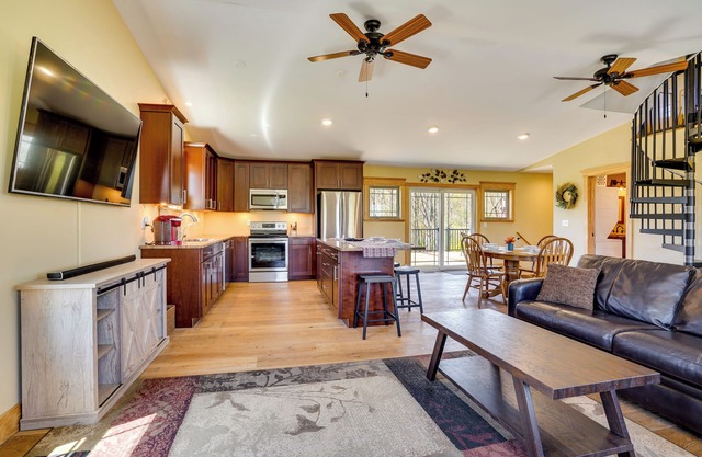 Finger Lakes Getaway w/Deck: On-site ATV Trails!