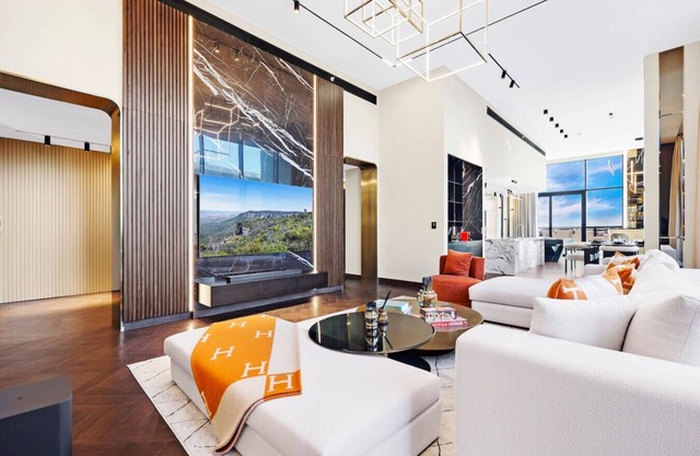 FIRST CLASS | Penthouse | Elegance Meets Luxury