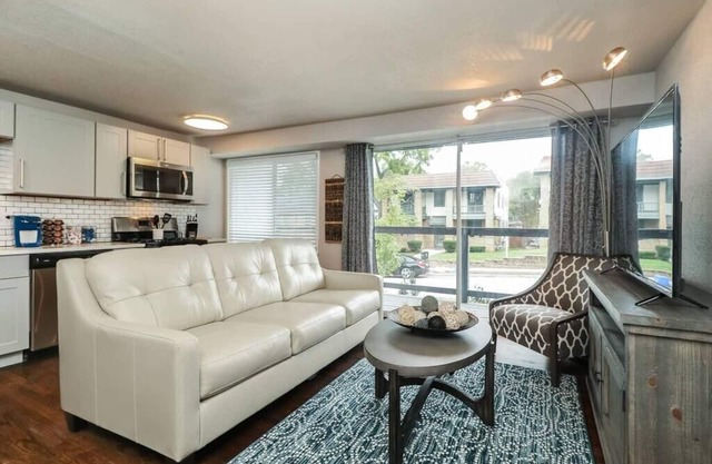 First Floor with 2 King Bedrooms