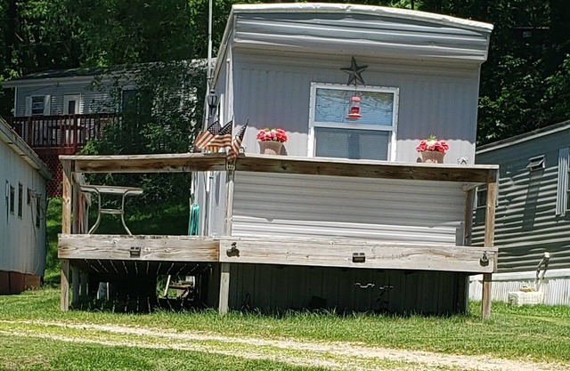 Fishermans Hideaway on Pool 9