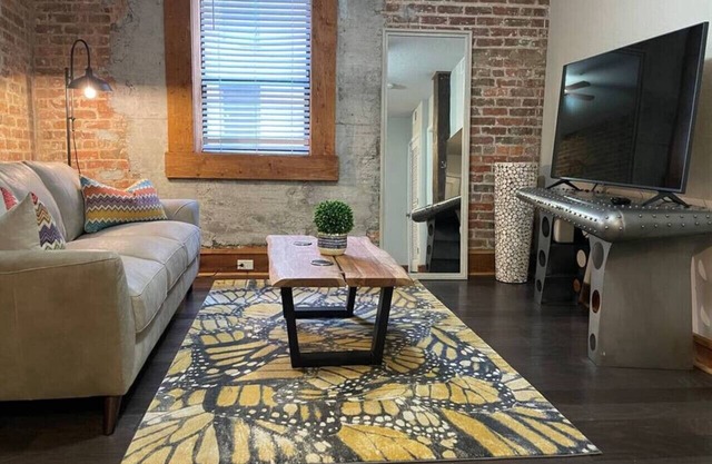 Five Star Stay - Downtown 1BR/1BA