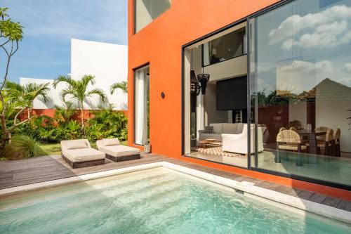 Five Stories Villa By SUOM