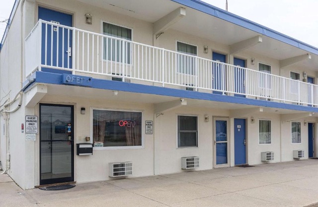 Flamingo Motel