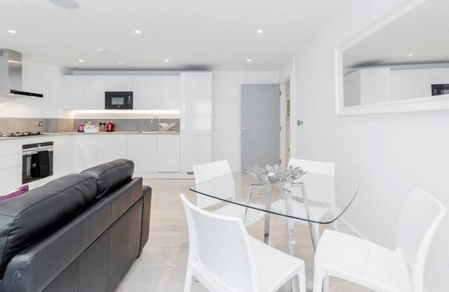 Flat 32 Walpole Court - 2 bedroom apartment